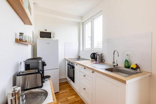 Saint-Denis Apartment | Comfortable stay near Paris