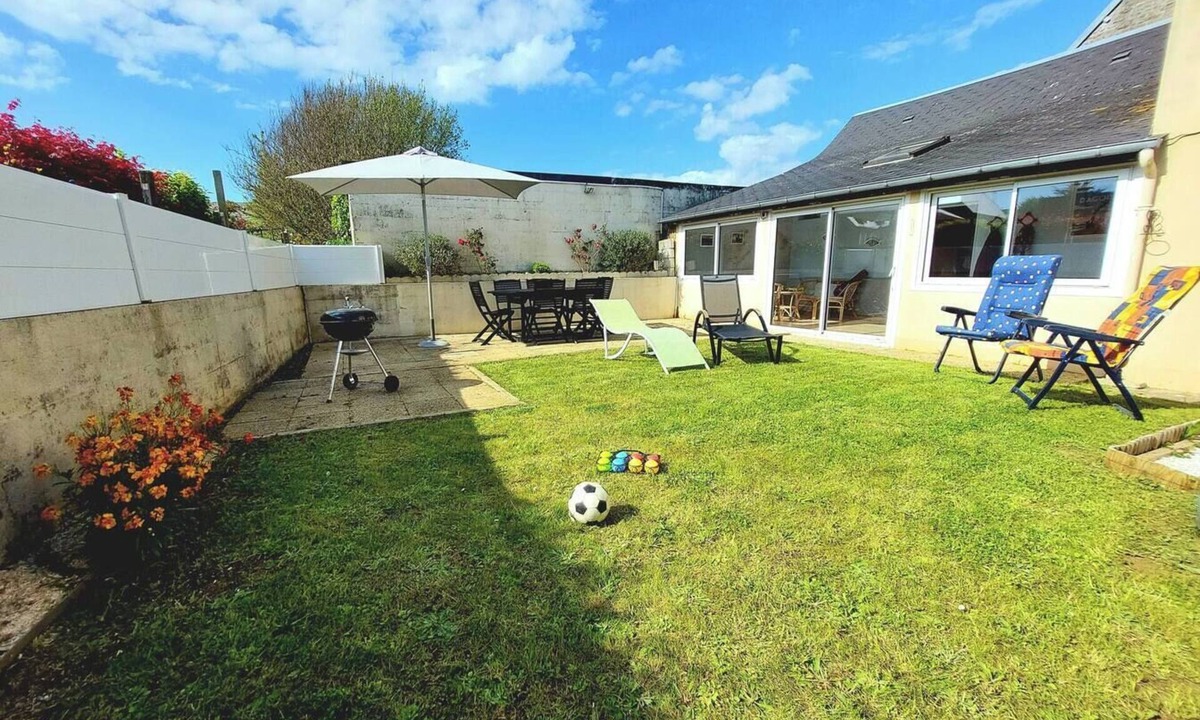 Tourville-sur-Sienne House | Cosy house & private garden - Beaches 5 min away