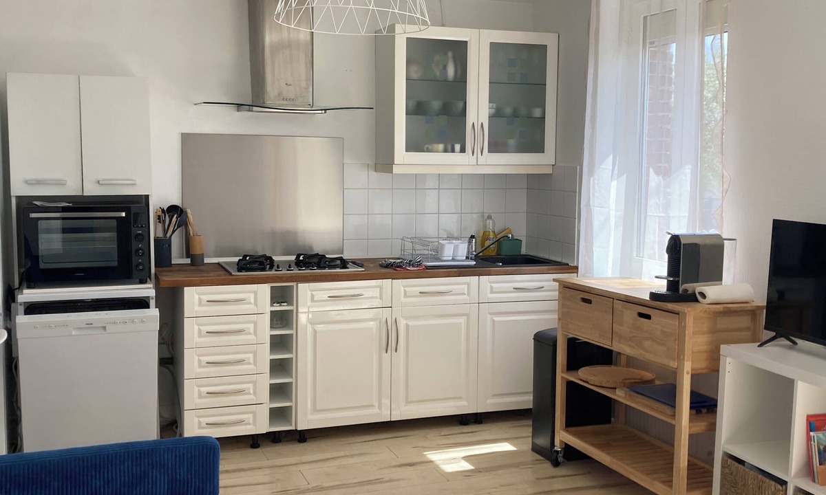 Port Guillaume House | Cosy house - walking distance to beach and market