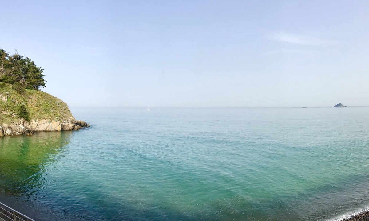 Pleherel-Plage-Vieux-Bourg Apartment | Cosy studio - Les pieds dans l'eau - 3*