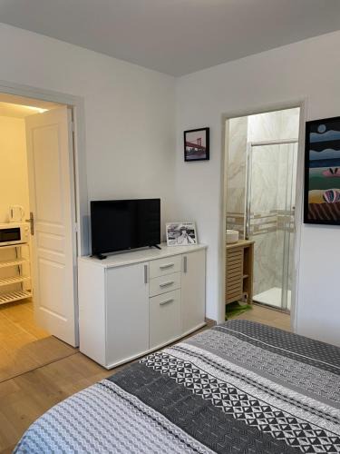 Le Mans House | Cosy studio, lit double