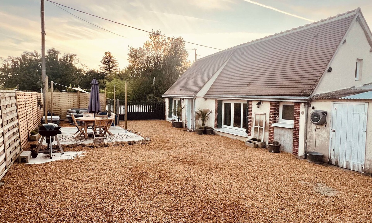 Arrou House | Country house with large garden Pets welcome