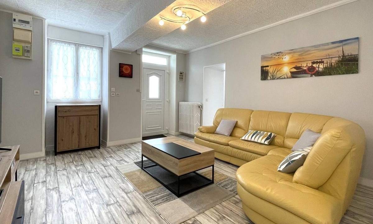Haleine Cottage | Cozy Normandy House with Garden and WiFi