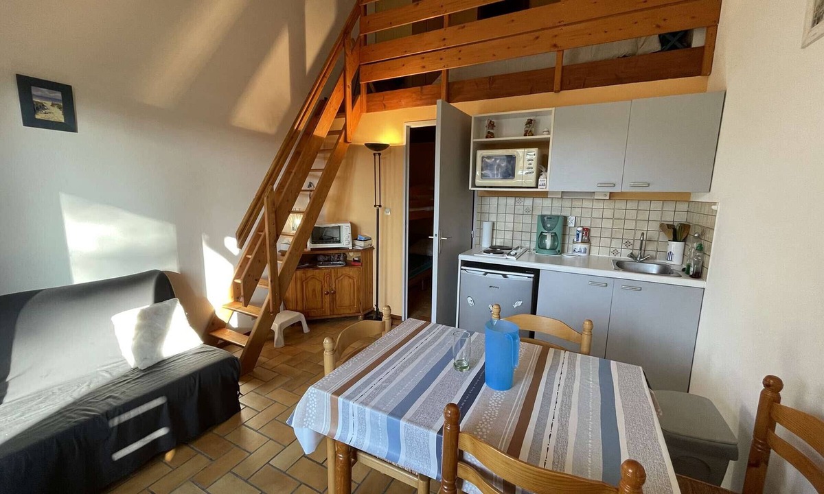 Saint-Jean-de-Monts House | Cozy Studio w/Mezzanine, Heated Pool, Private Garden, Parking - 2km from Beach