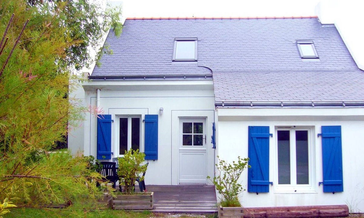 Le Palais House | Detached house with garden, quiet, pets allowed