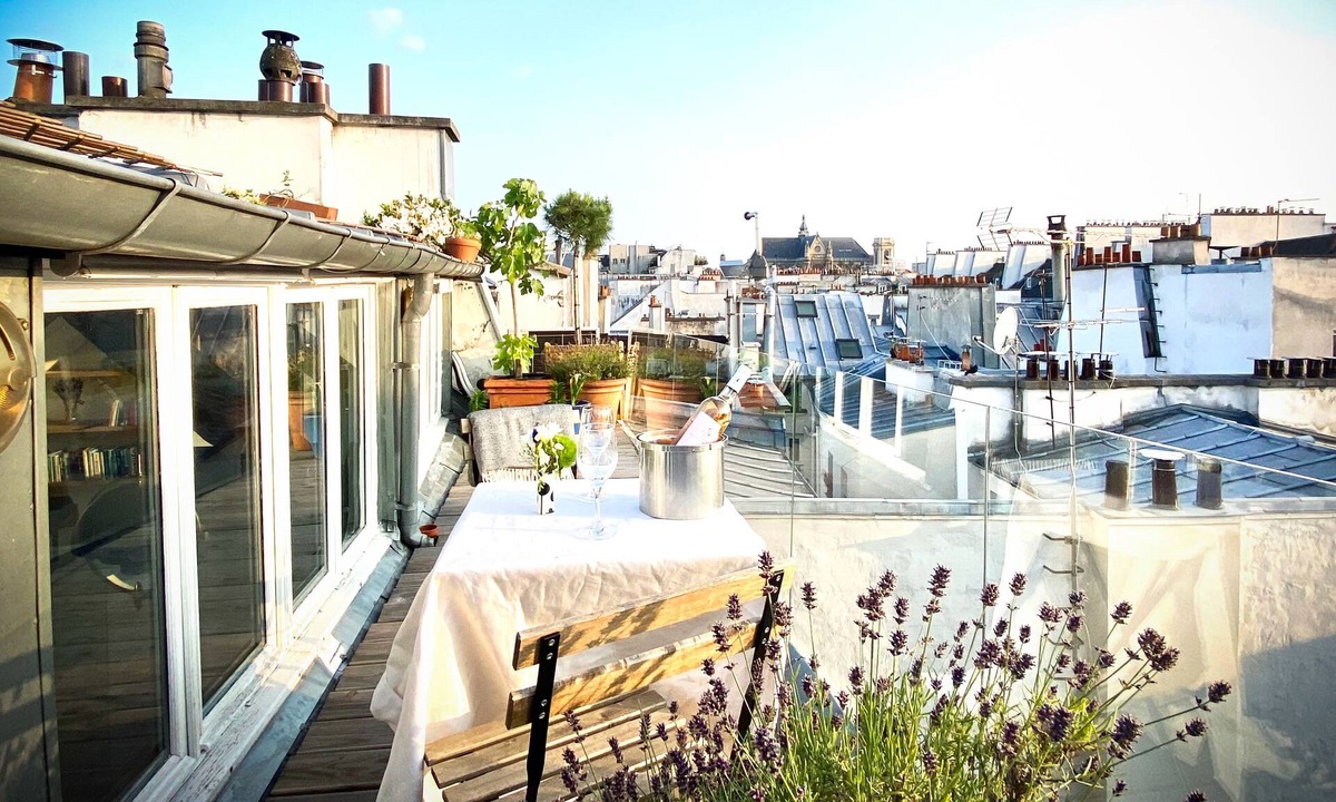 Bonne-Nouvelle Apartment | Duplex With Terrasse and vue on the Eiffel Tower