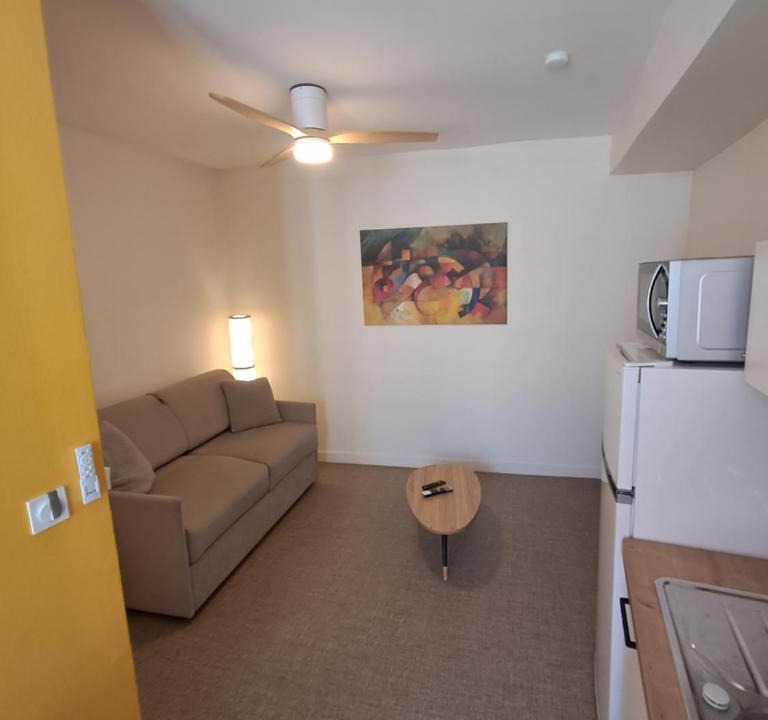 La Fleche Apartment | Ecole 101
