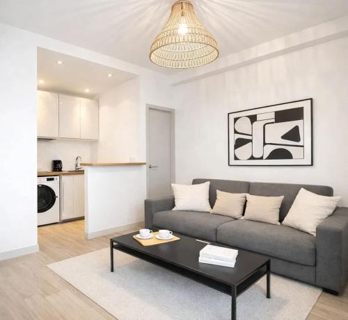 Passy Apartment | Eiffel Tower - Deluxe apartment with elevator access