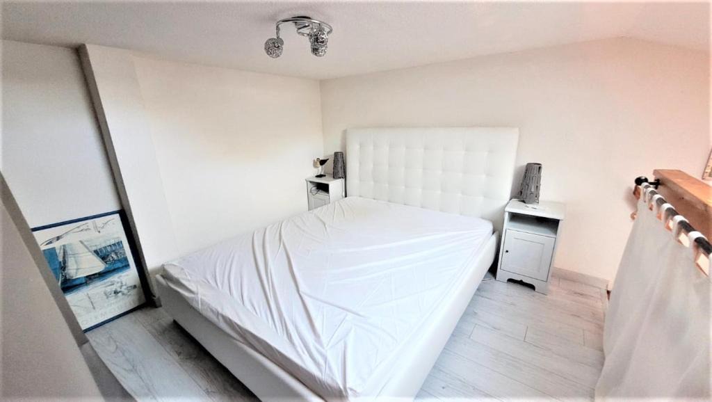 Saint-Hilaire-de-Riez Apartment | Epicea - Plage 60 bornes