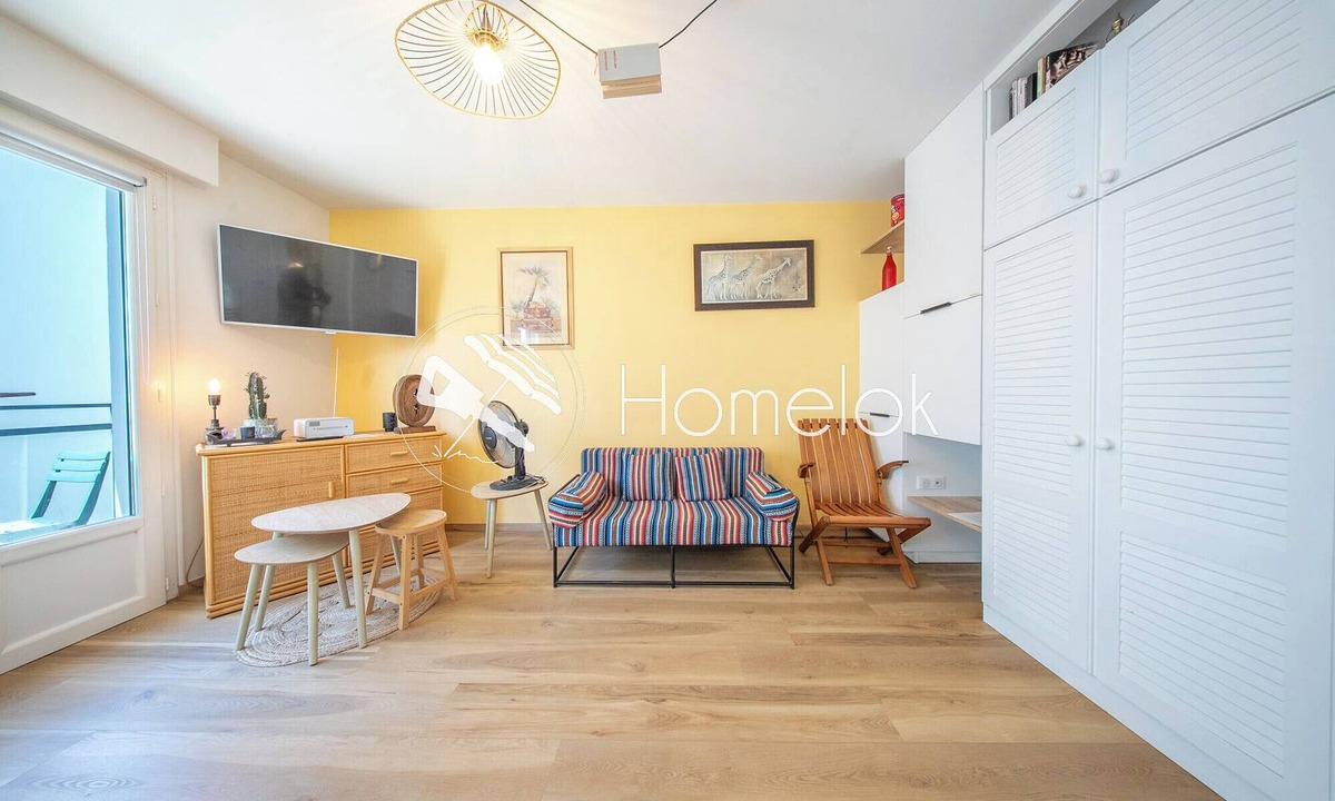 Quiberon Apartment | Escapade à deux : Studio Lumineux au bord de l'eau