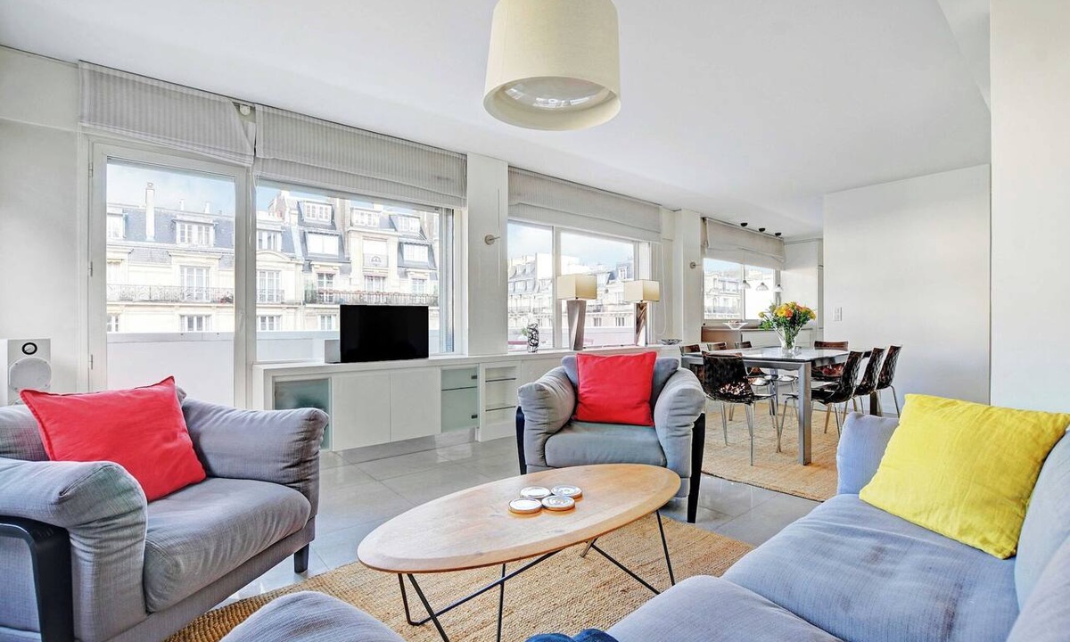 Grenelle Apartment | Exceptional 3BDR/6P apt - View of the Eiffel Tower