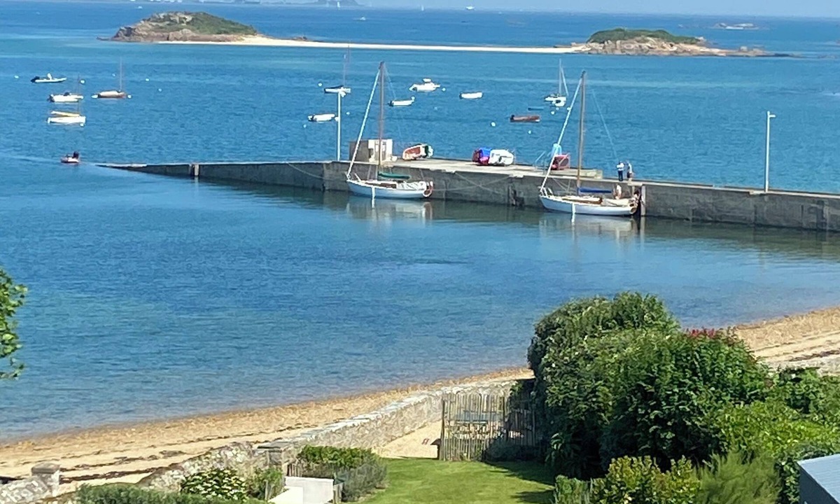 Carantec House | Exceptional house - Sea view & direct access to the beach