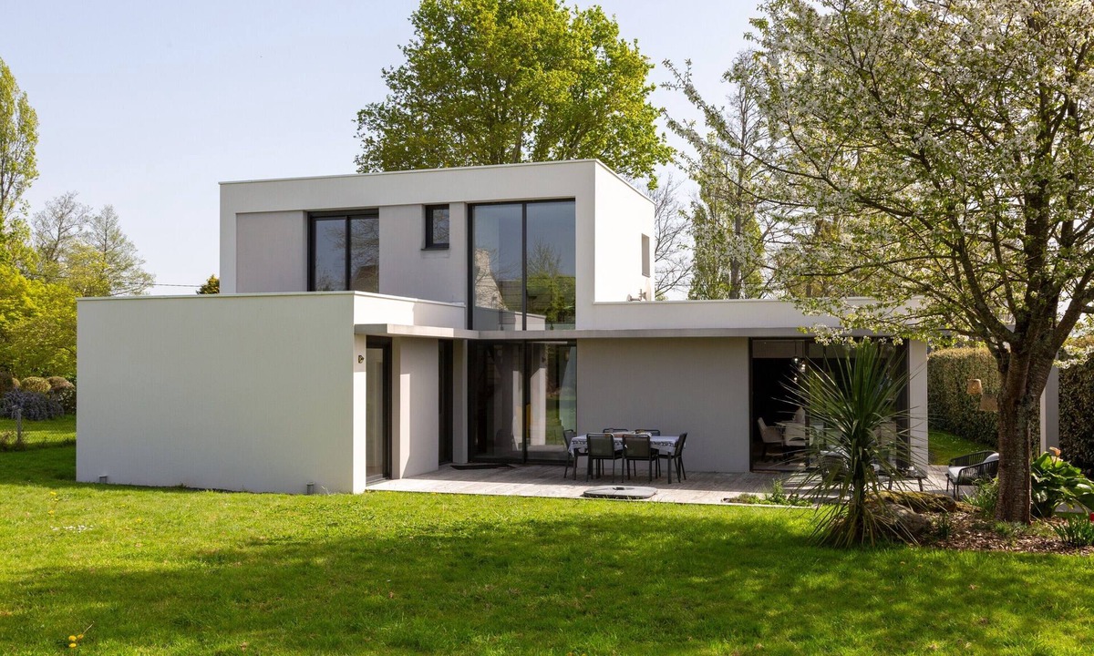 Combrit House | Exceptional Villa with Garden – 10 Minutes from Combrit Beaches