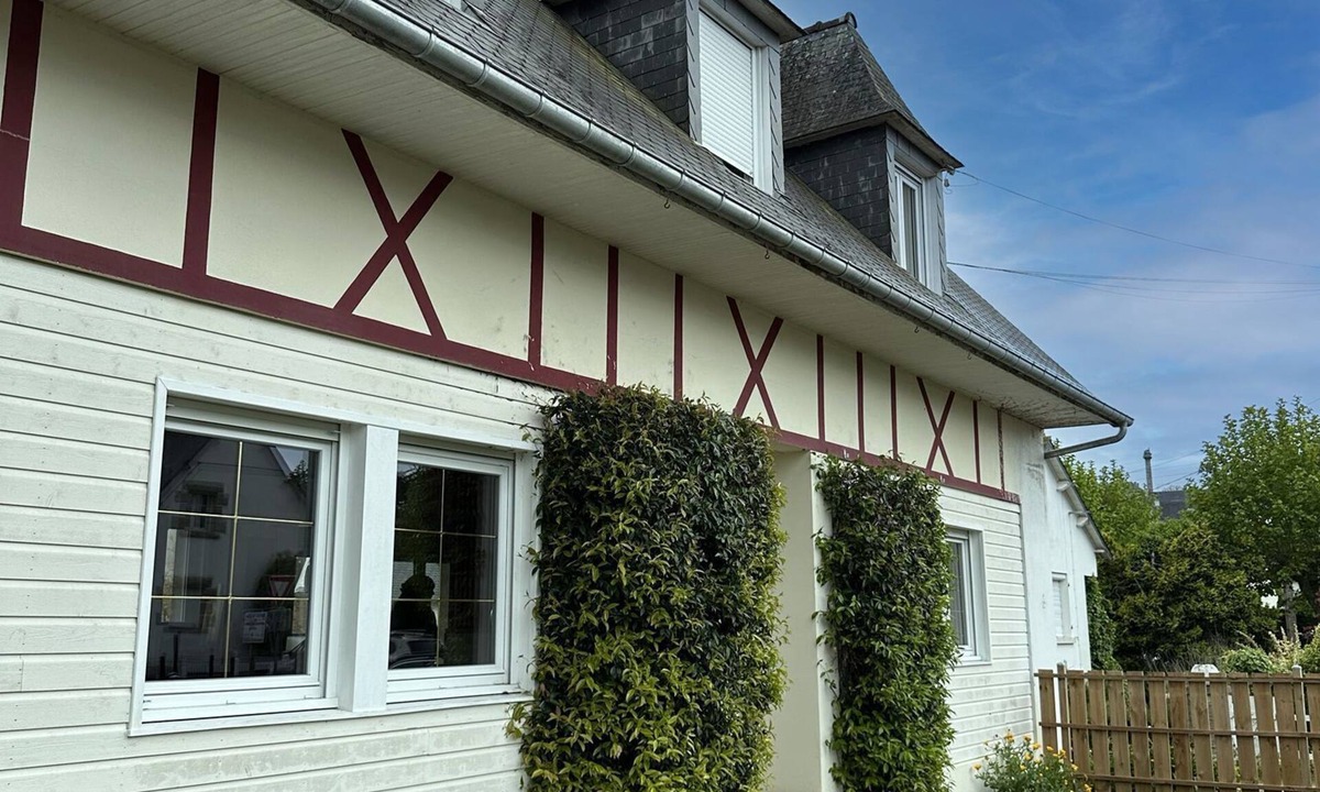 Saint-Cast-le-Guildo Villa | Family home with garden in the heart of St Cast, 50m from the beach.