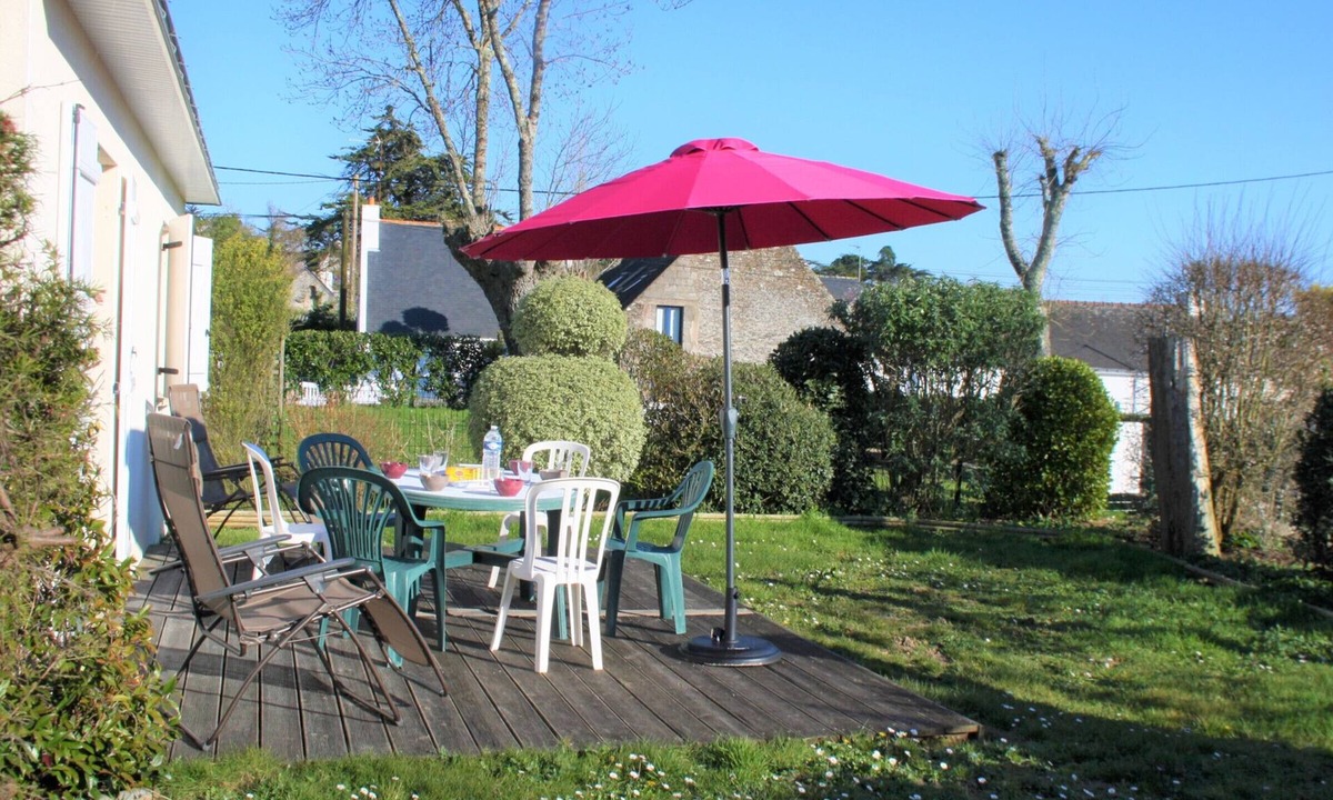 Penvins House | Family house 6 pers, garden, Penvins beach 900m, pets allowed