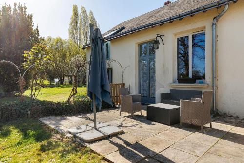 Avrille-les-Ponceaux House | Gîte La Marelle