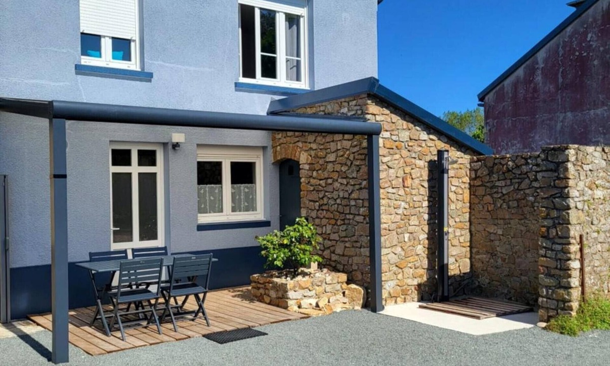 Pirou House | Gîte La Rose des Vents: Between Sea and Countryside