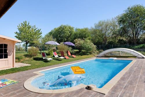 Noyant-Villages House | Gite Bricabroc 7 personnes