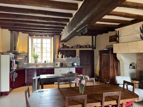 Noyant House | Gite dans Château pour 7 personnes