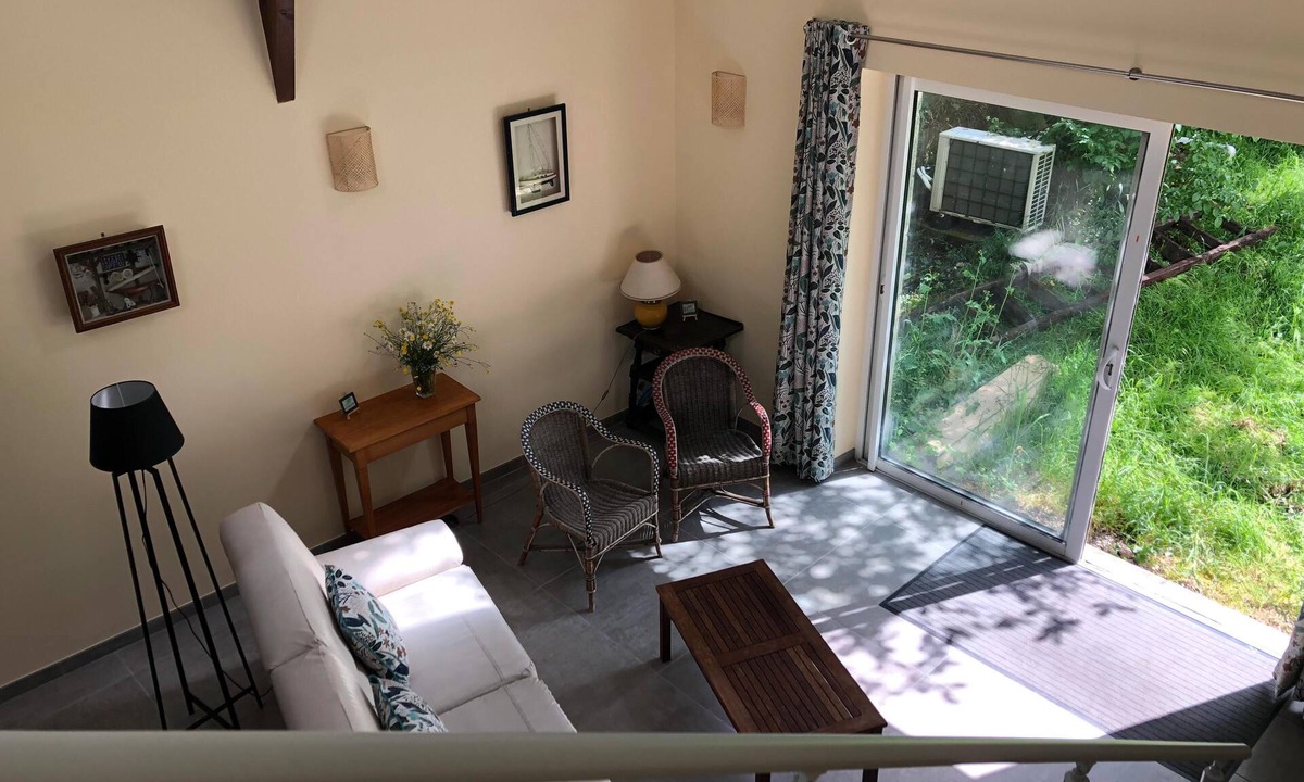 Surzur House | Gîte in the heart of nature, 10 km from the ocean
