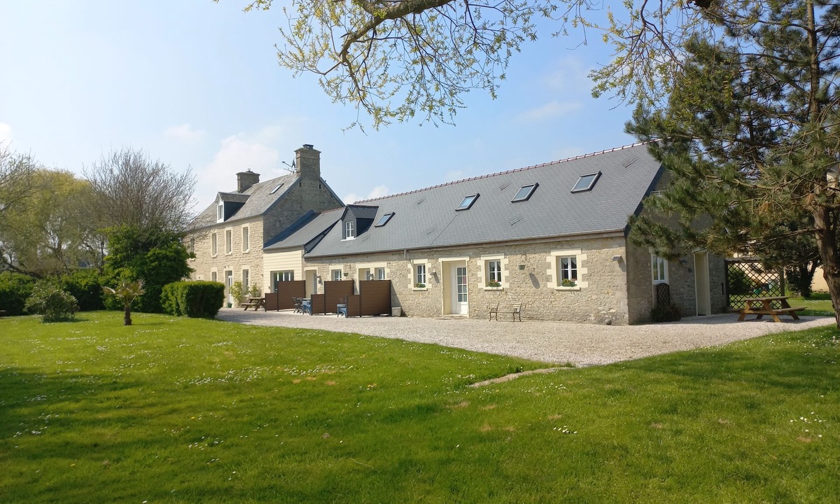 Sainte-Marie-du-Mont Cottage | Gite Roosevelt 4 persons 500m from Utah Beach