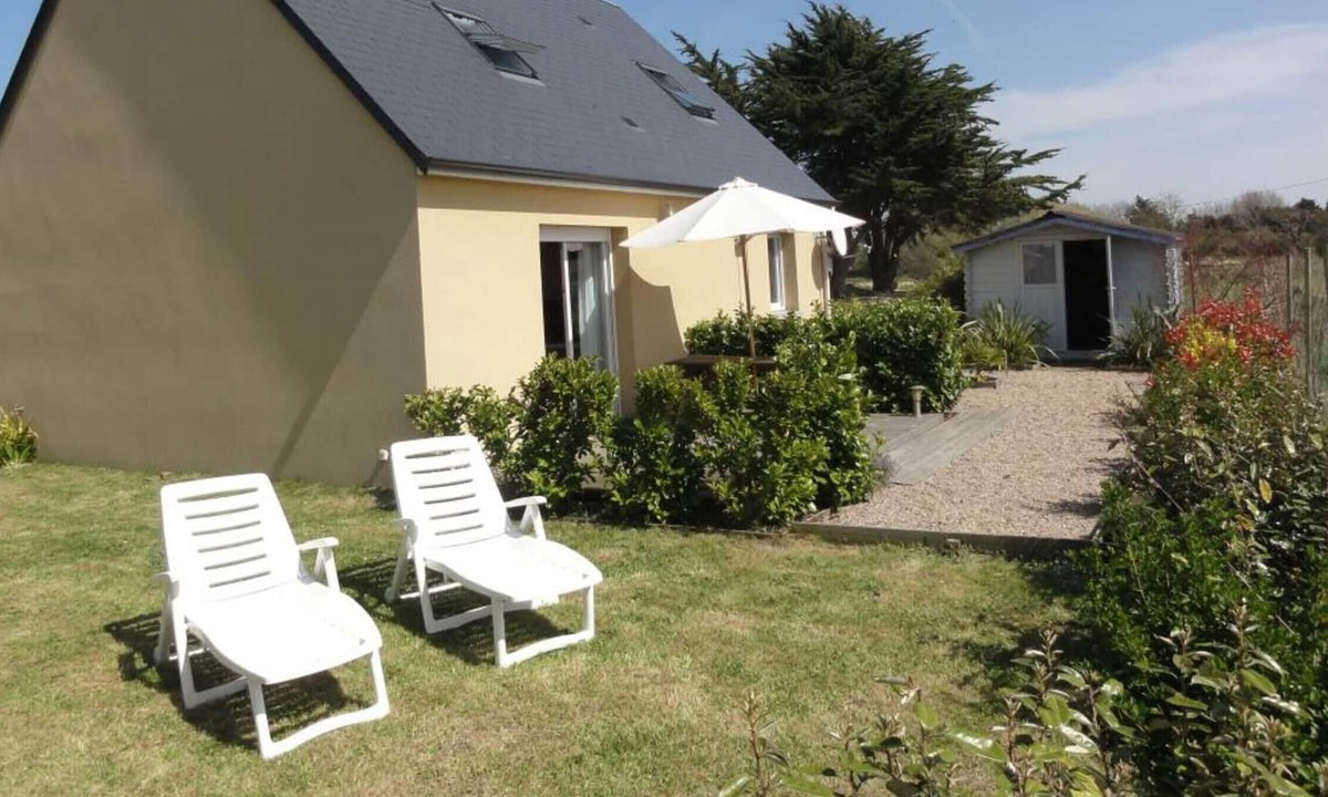 Saint-Germain-sur-Ay Cottage | Gite Saint-Germain-sur-Ay, 3 bedrooms, 6 persons