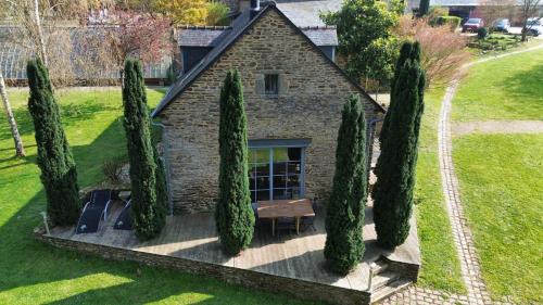 Langrolay-sur-Rance House | Gites la Rifflais - L'étang - vue sur étang privé