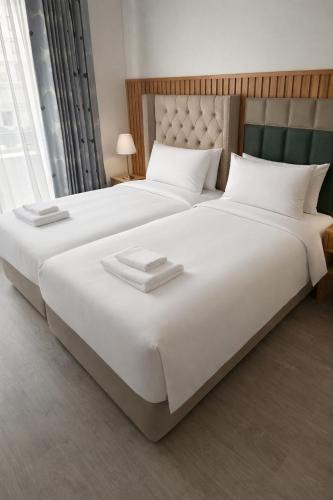 Faubourg-du-Roule Apartment | Grand studio Faubourg SaintHonoré Paris 8th