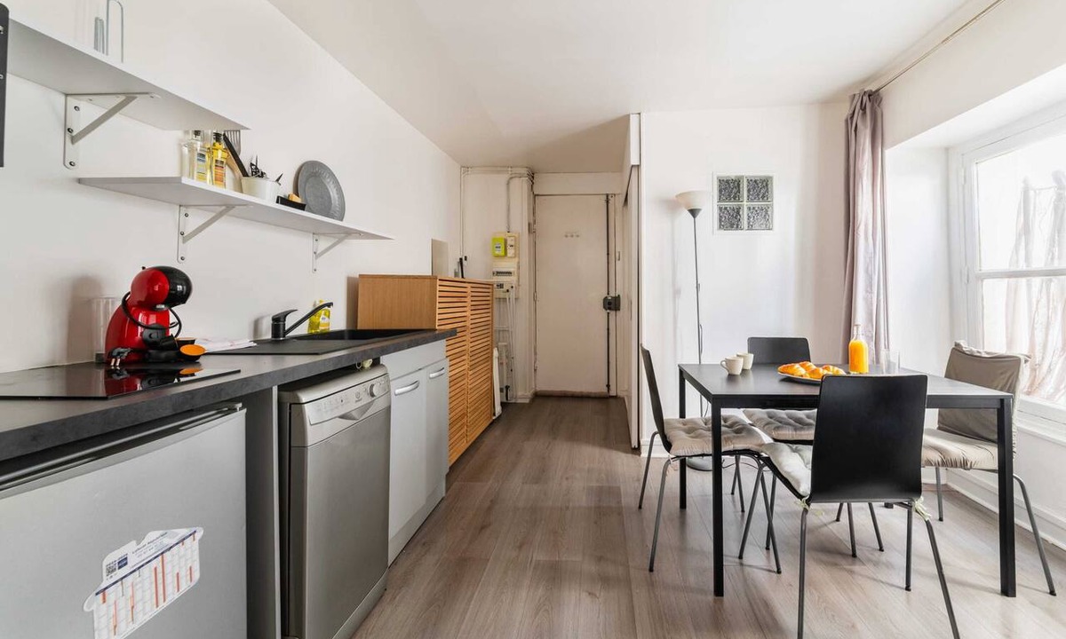 Porte-Saint-Martin Apartment | Grand Studio tout confort - Republique Paris 10
