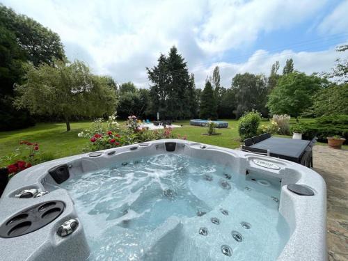 Nogent-le-Rotrou Villa | grande villa en plein coeur du parc du perche