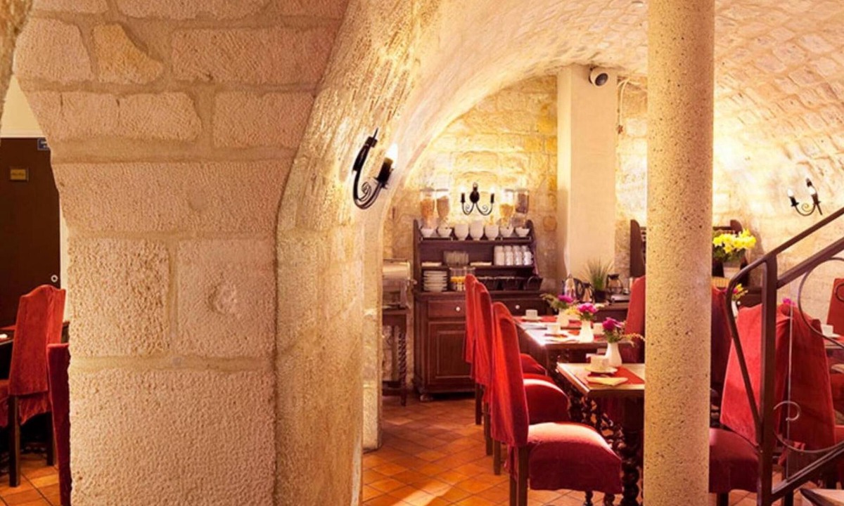 Arsenal Hotel | Hôtel Castex