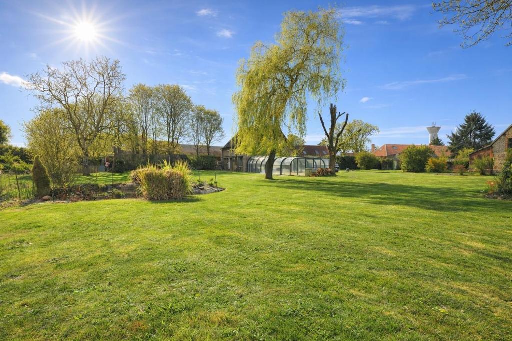 St-Christophe-sur-Avre House | Havre de paix avec piscine, parc et campagne