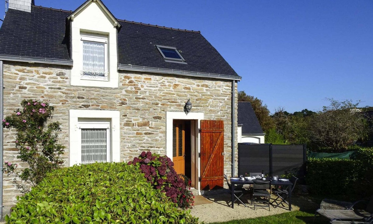 La Foret-Fouesnant House | Holiday Home by Kerleven Beach, France