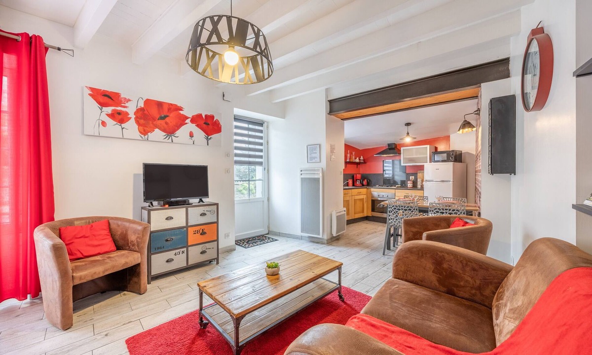 Les Epesses House | Holiday Home “Le Clemenceau” with Wi-Fi