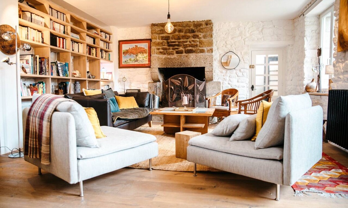 Guisseny House | Holiday Home 'Maison De Vacances' with Private Terrace and Private Garden