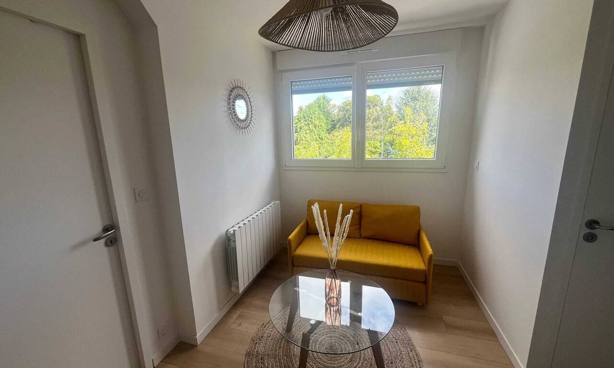 Bruz Apartment | Homerez - Apartment Bruz