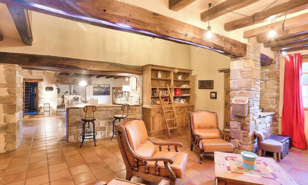 Sainte-Marie House | Homerez - House Sainte-Marie