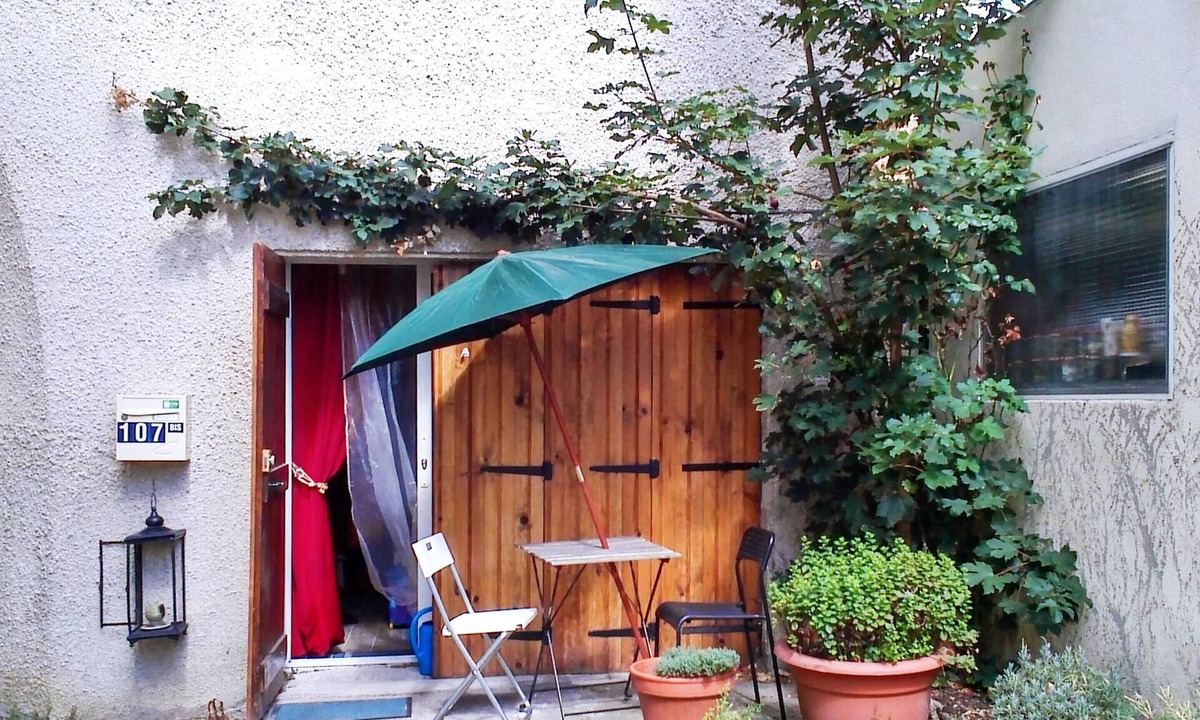 Le Chesnay House | Homerez - Nice house for 3 ppl. at Le Chesnay