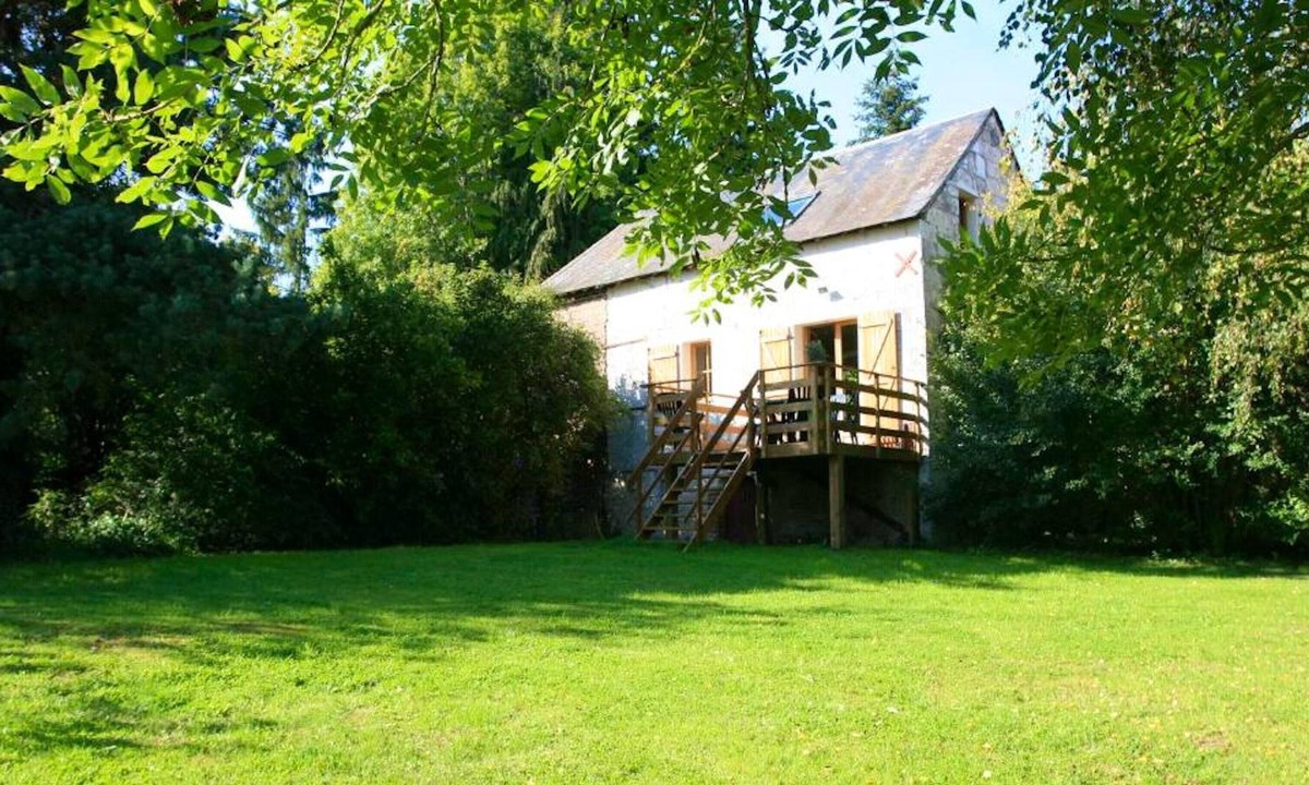 Jupilles House | Homerez - Nice house in Jupilles and Wifi
