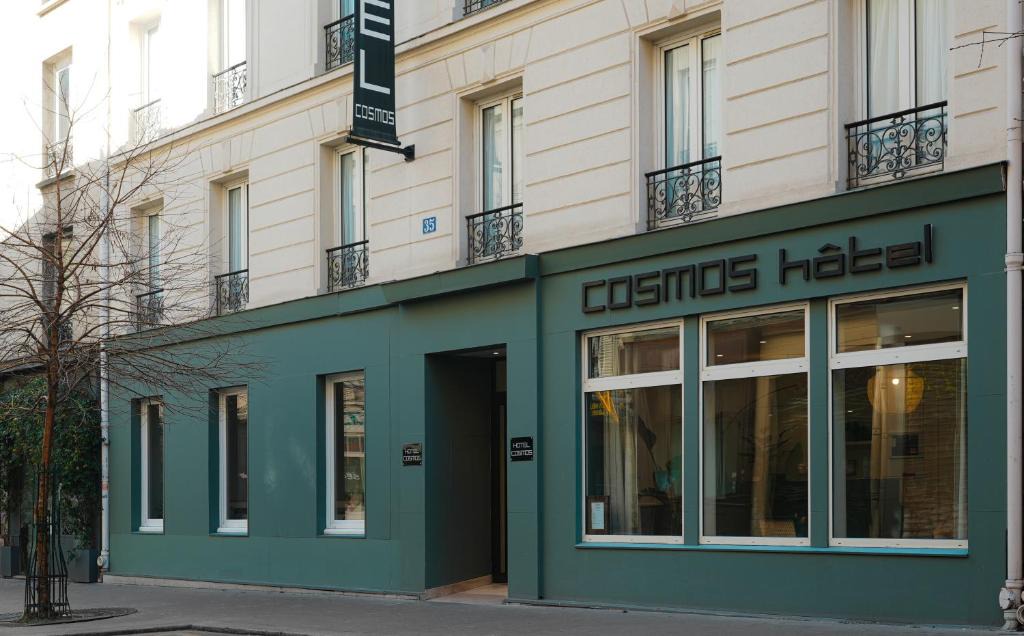 Quartier de la Folie-Mericourt Hotel | Hotel Cosmos