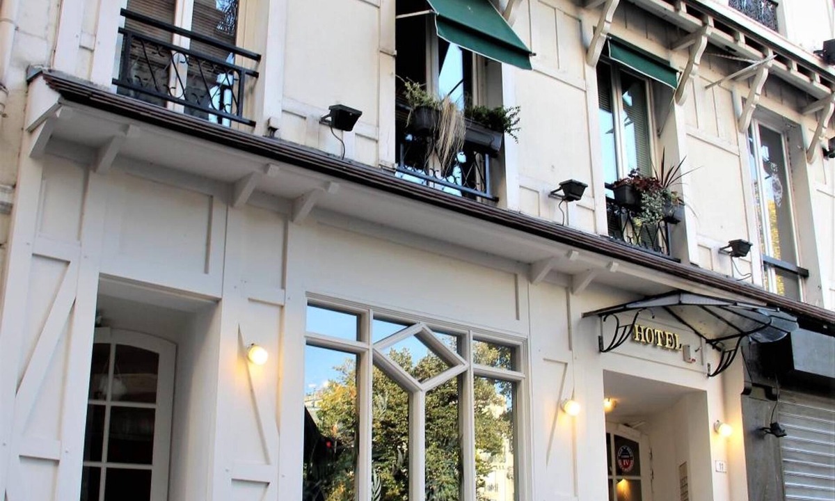 Quartier de Rochechouart Hotel | Hotel du Temps Paris