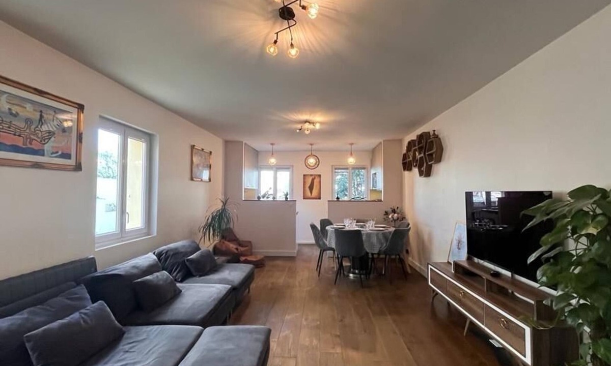 Malakoff House | House 156m2, 5 bedrooms and garden in Malakoff