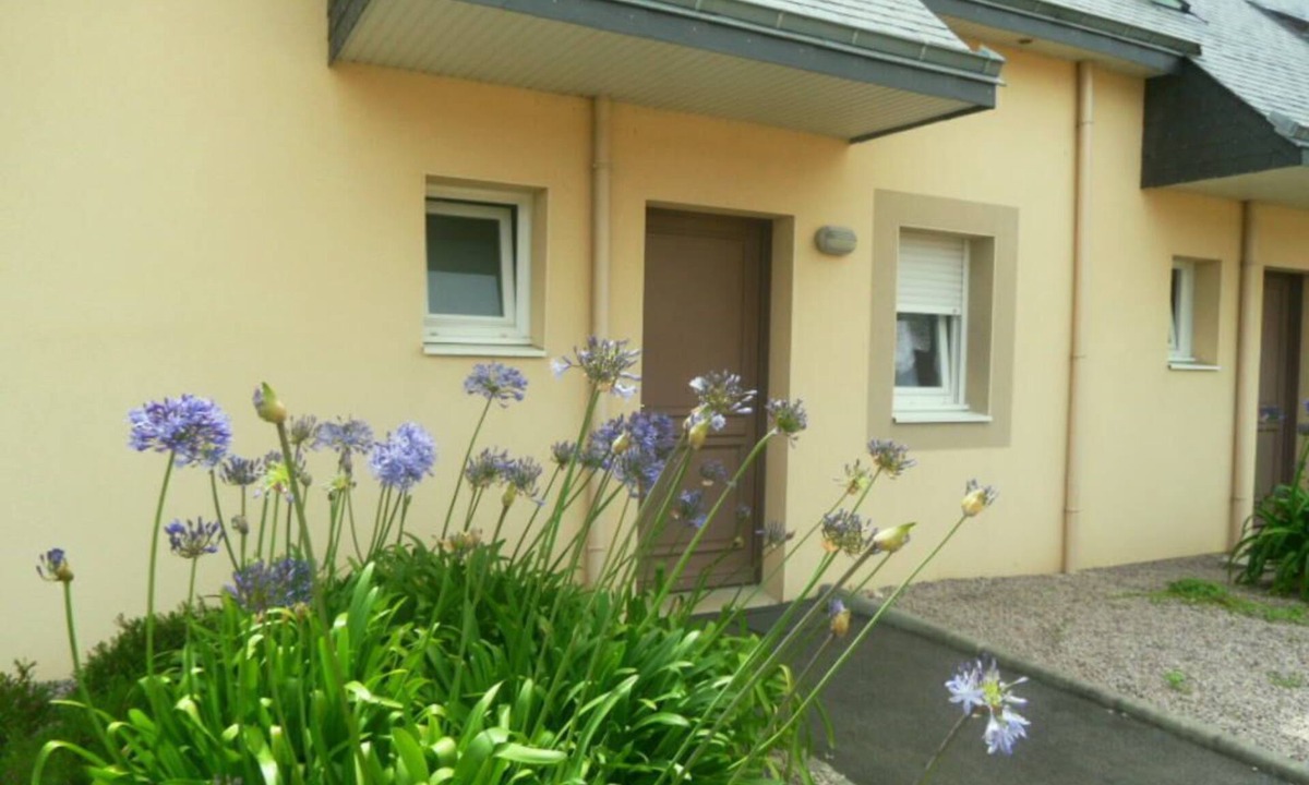 Erquy House | House 500 M from Caroual beach ERQUY GR 34 WIFI INTERNET 2 bathrooms