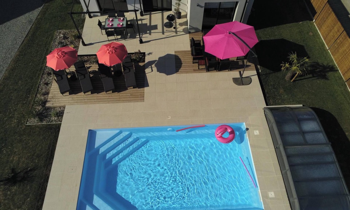 Benodet Villa | House built in 2025, sleeps 7/8 with private pool in Bénodet