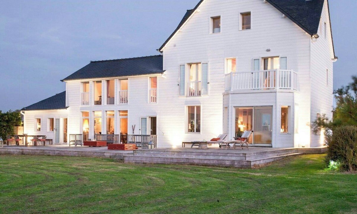 Rotheneuf House | House facing the sea above three beaches