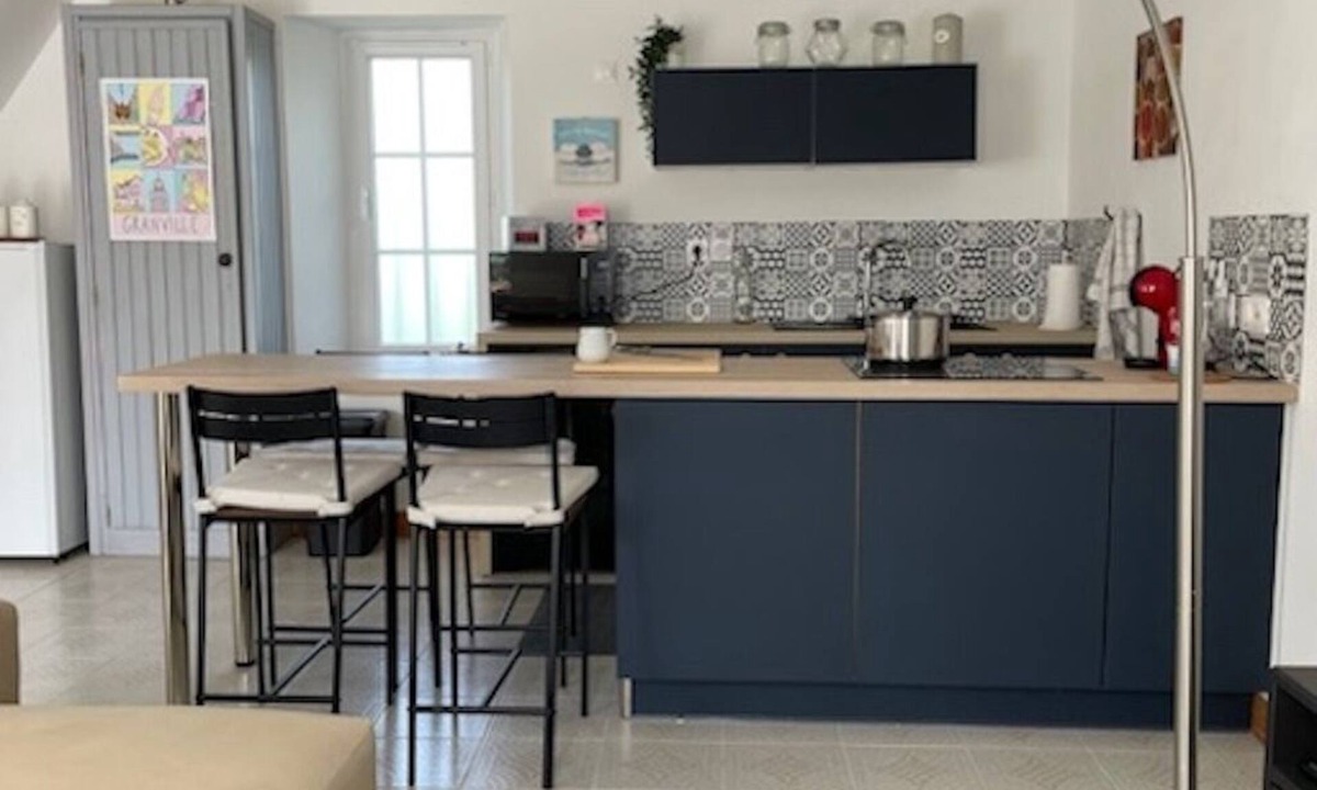 Gouville-sur-Mer House | House with terrace - 4 pers -in the heart of Gouville-sur-Mer