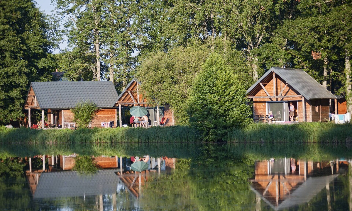 Rille RV Rental | Huttopia Lac de Rillé