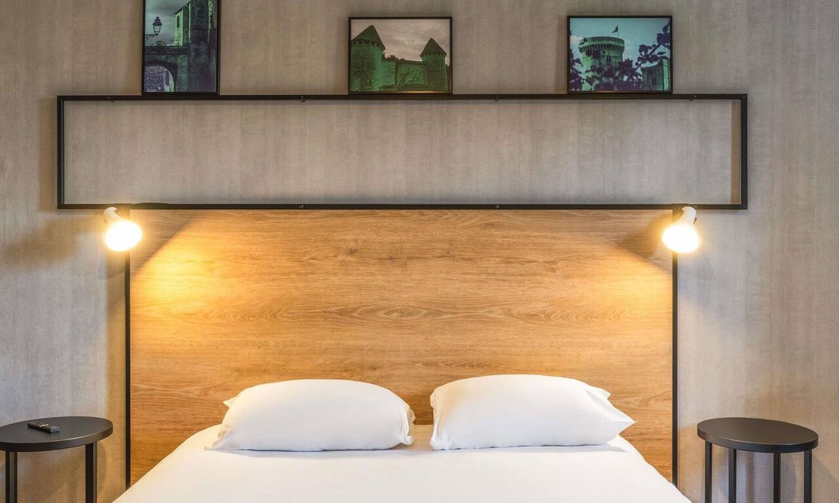 Falaise Hotel | ibis Falaise Coeur de Normandie