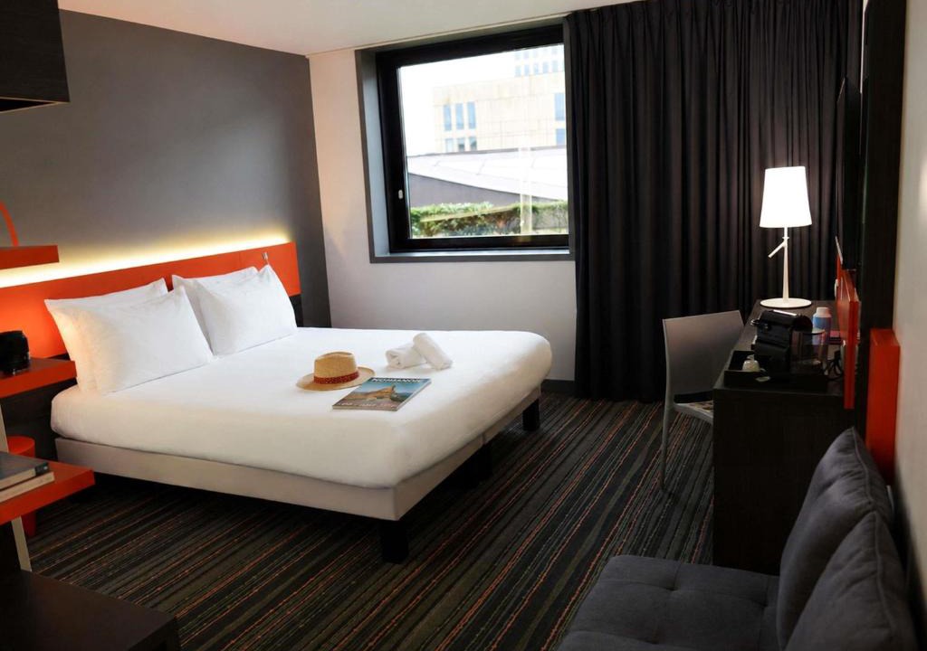 Port of Caen Hotel | ibis Styles Caen centre gare