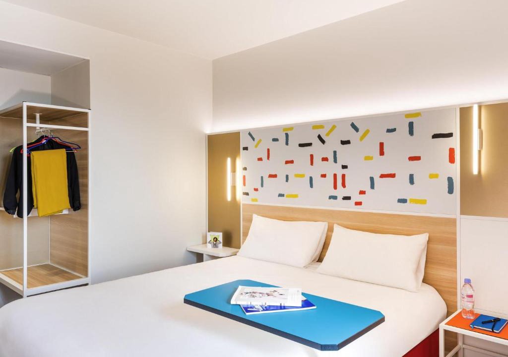 Guyancourt Hotel | ibis Styles Versailles Guyancourt